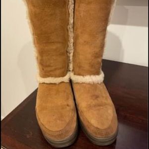 Women’s Uggs Size 7 with Sherpa